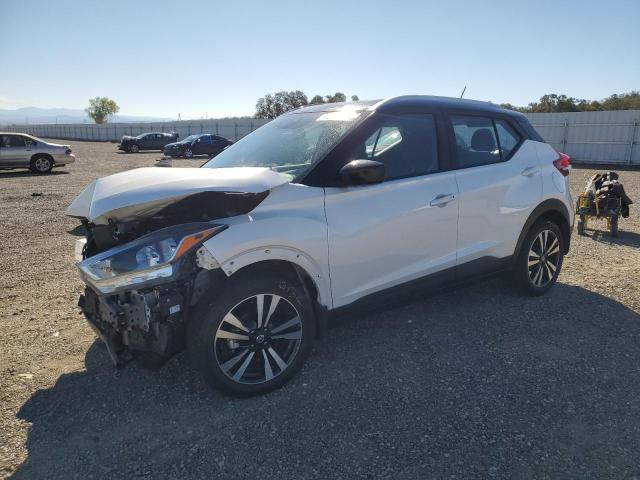  Salvage Nissan Kicks