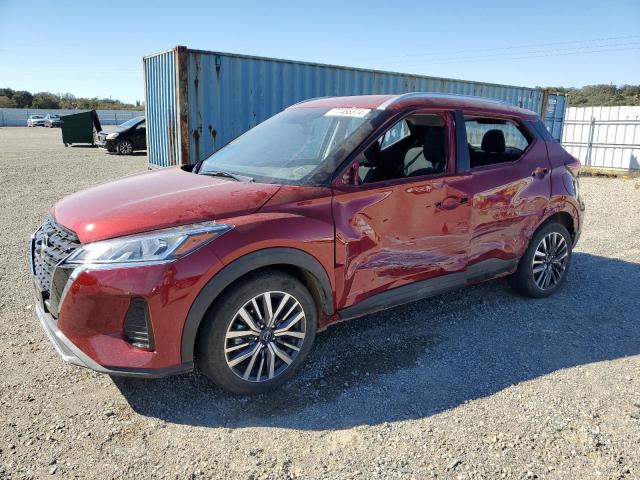  Salvage Nissan Kicks