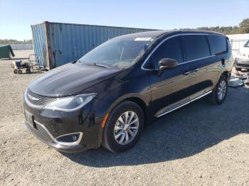  Salvage Chrysler Pacifica