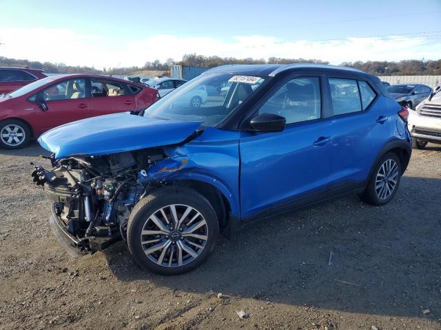  Salvage Nissan Kicks