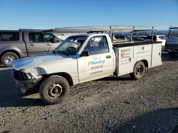  Salvage Toyota Pickup