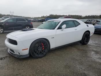  Salvage Dodge Challenger