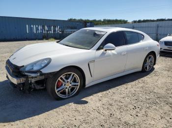  Salvage Porsche Panamera