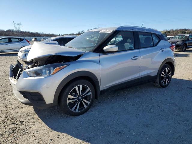  Salvage Nissan Kicks