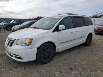  Salvage Chrysler Minivan