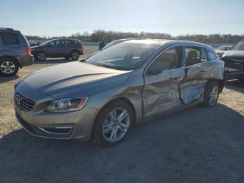  Salvage Volvo V60