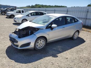  Salvage Ford Fiesta