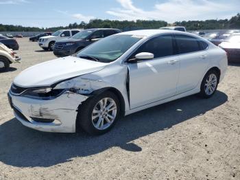  Salvage Chrysler 200