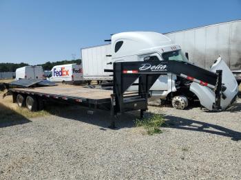  Salvage Dela Trailer