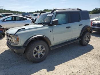  Salvage Ford Bronco