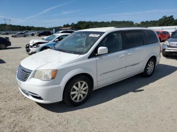  Salvage Chrysler Minivan