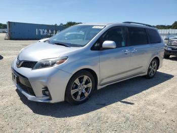  Salvage Toyota Sienna
