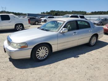  Salvage Lincoln Towncar
