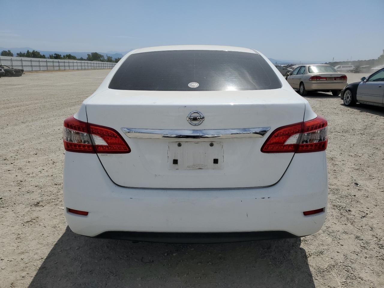 Nissan Sentra S Image 11