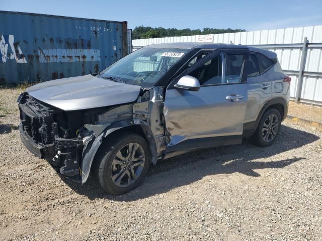  Salvage Kia Seltos