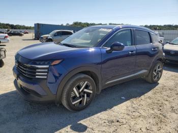  Salvage Nissan Kicks