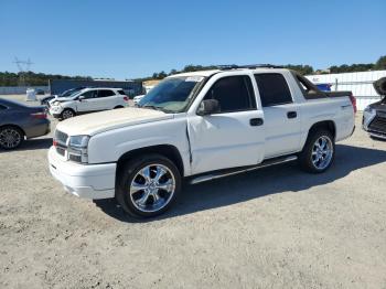  Salvage Chevrolet Avalanche