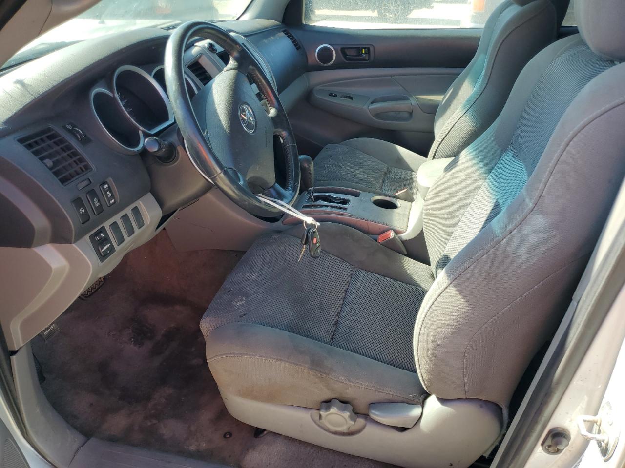 Toyota Tacoma Double Cab Prerunner Image 2