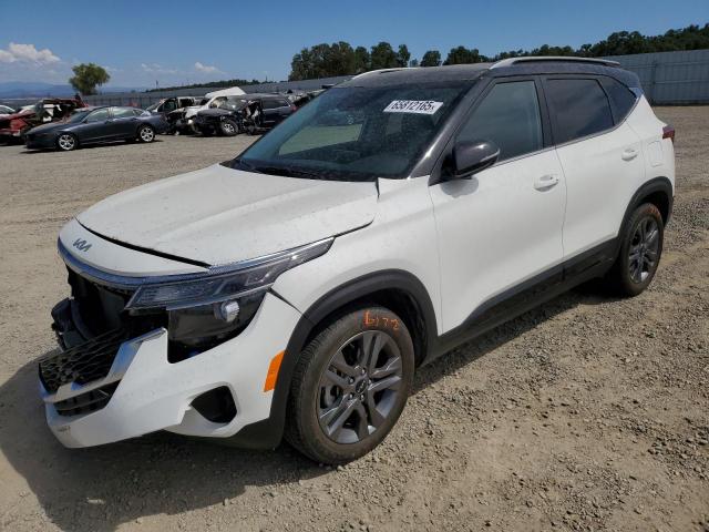  Salvage Kia Seltos