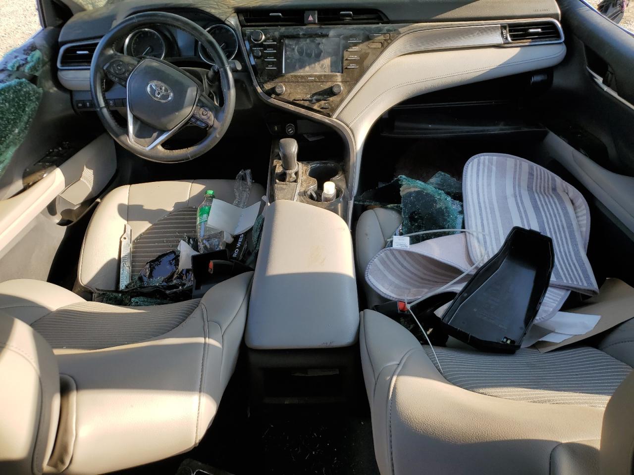 Toyota Camry Se Image 3