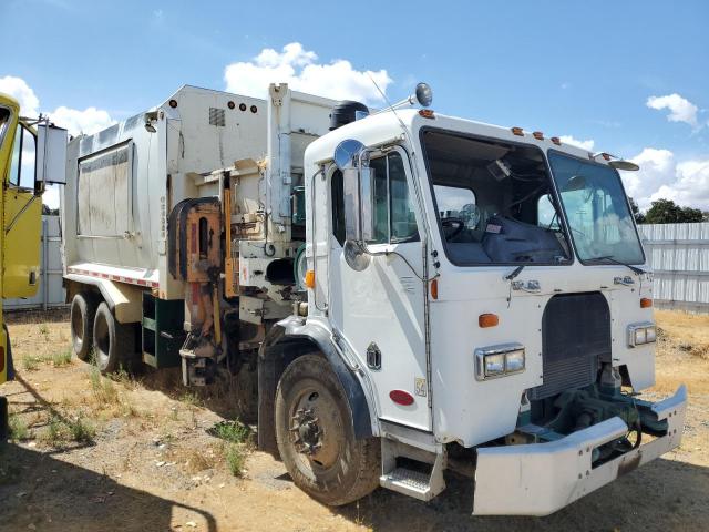  Salvage Peterbilt Tractor 320