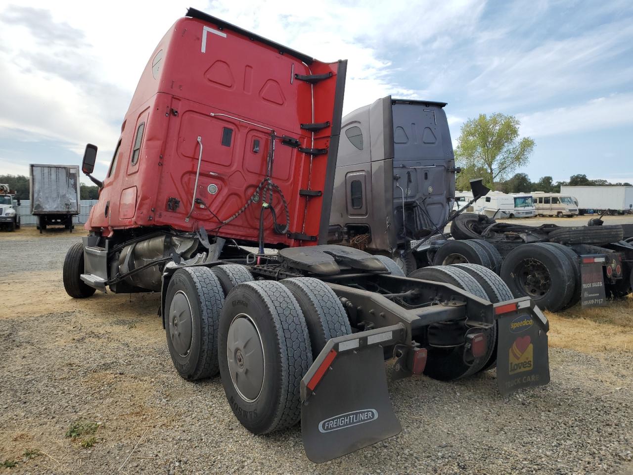 Freightliner Cascadia 1 Image 4