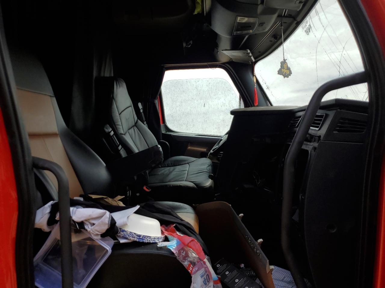 Freightliner Cascadia 1 Image 8