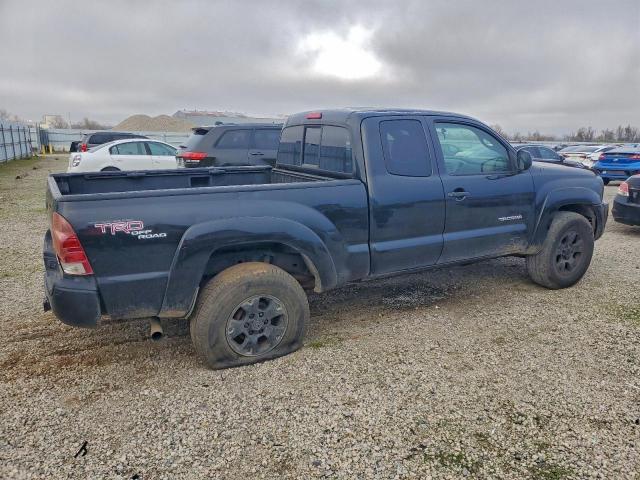 Toyota Tacoma Access Cab Image 10