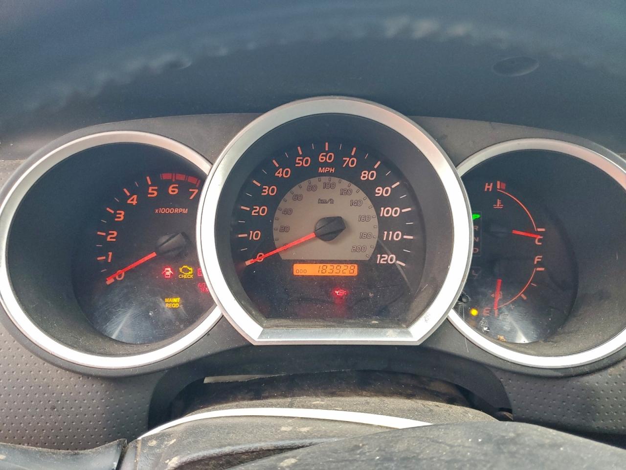 Toyota Tacoma Access Cab Image 11