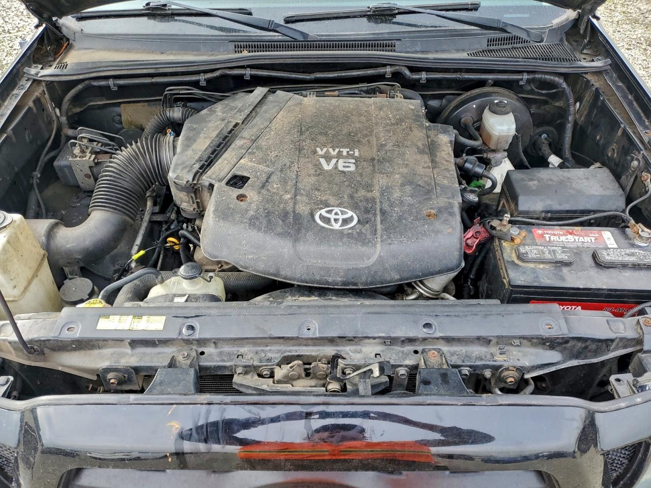 Toyota Tacoma Access Cab Image 9