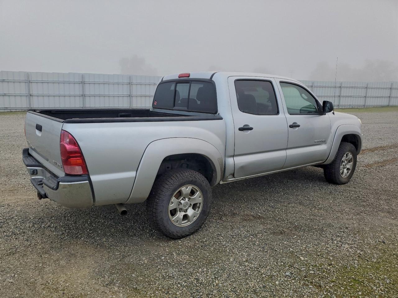 Toyota Tacoma Double Cab Image 5