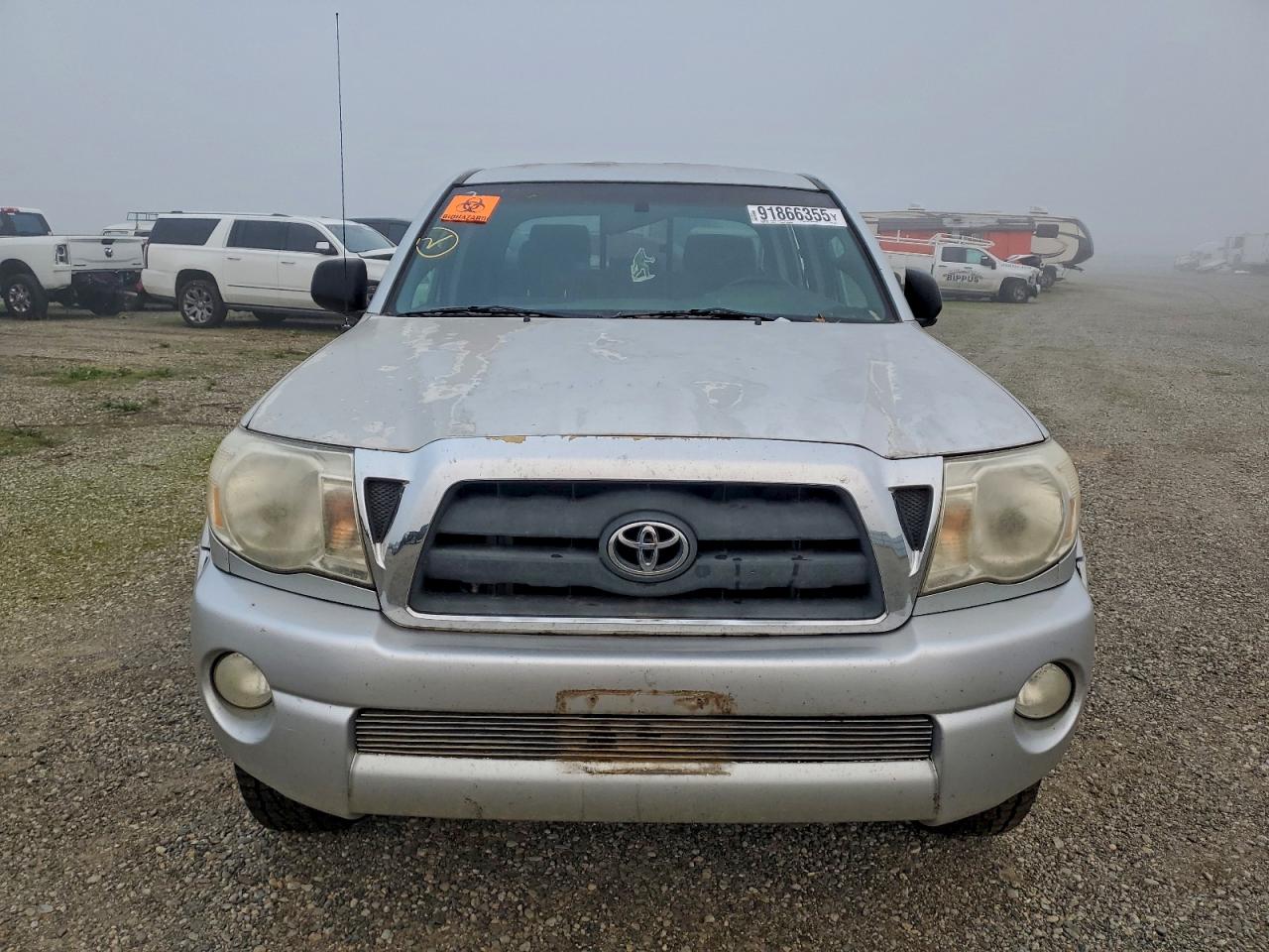 Toyota Tacoma Double Cab Image 12