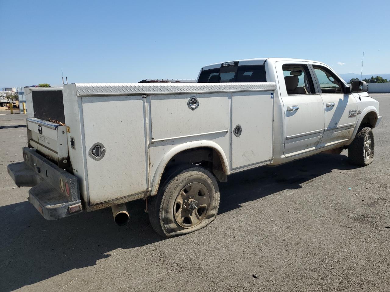 Ram 2500 Laramie Image 3