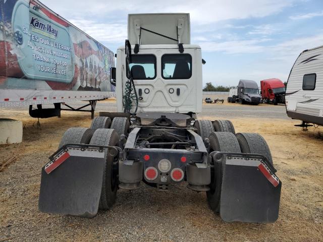 Freightliner Cascadia 1 Image 10