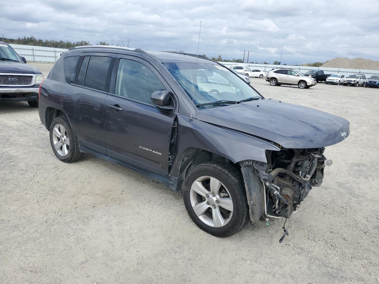 Jeep Compass Latitude Image 8