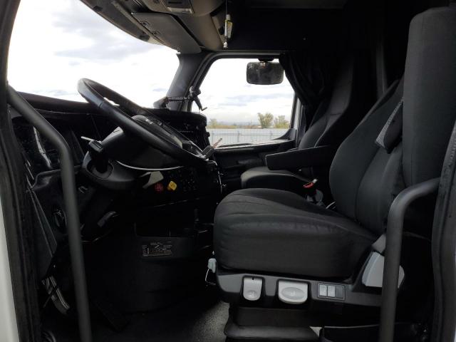 Freightliner Cascadia 1 Image 6