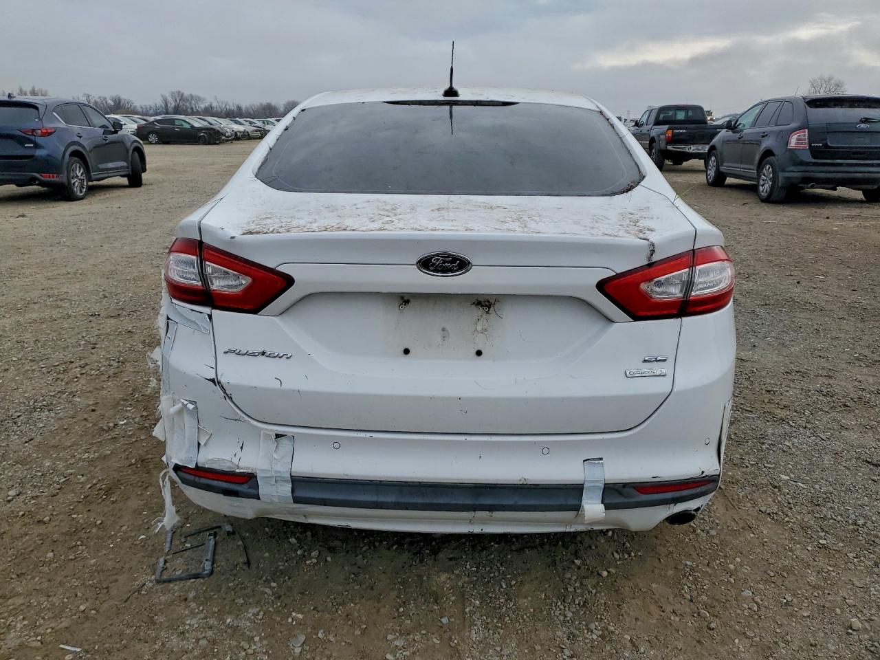 Ford Fusion Se Image 2