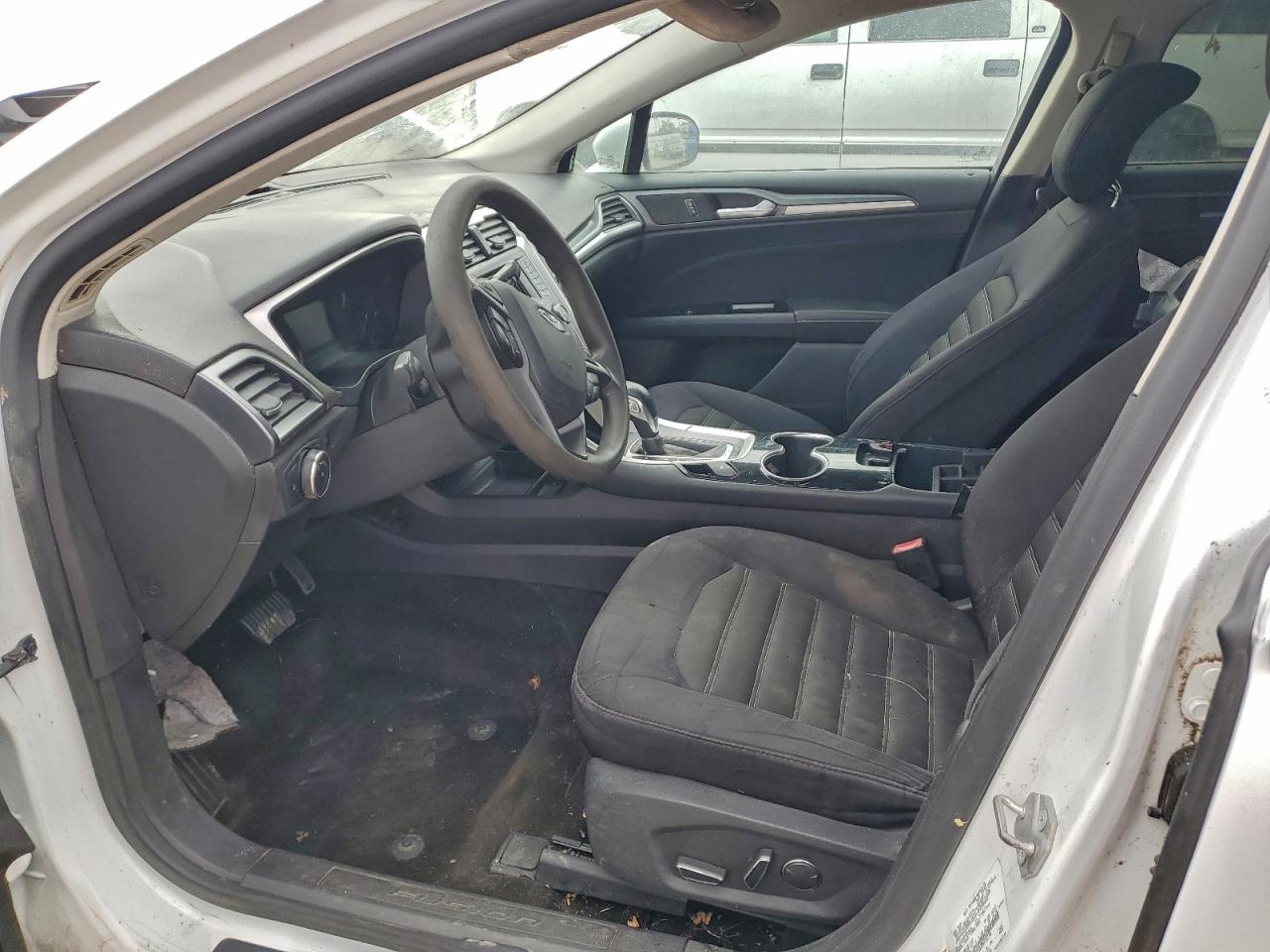 Ford Fusion Se Image 7