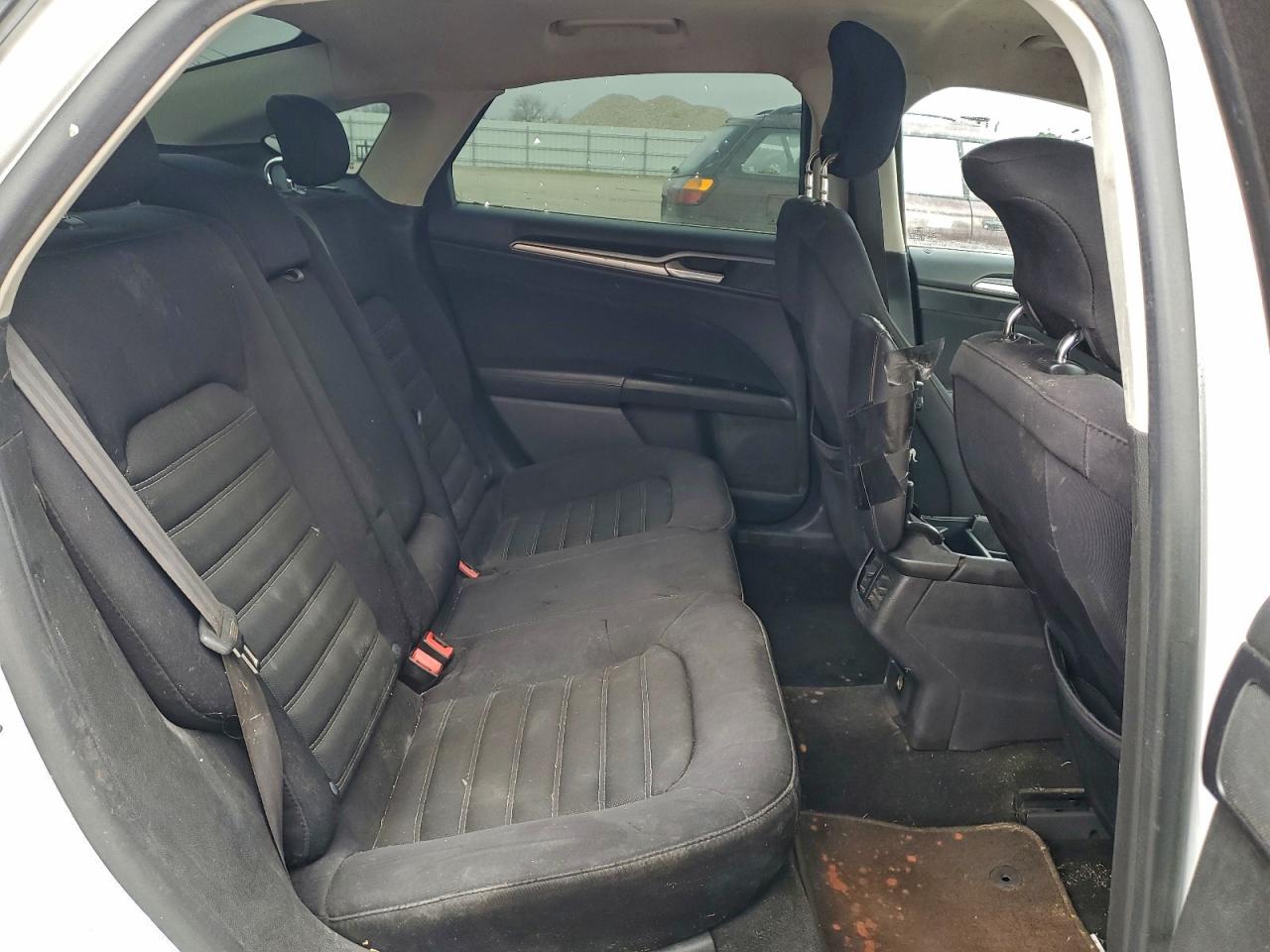 Ford Fusion Se Image 11