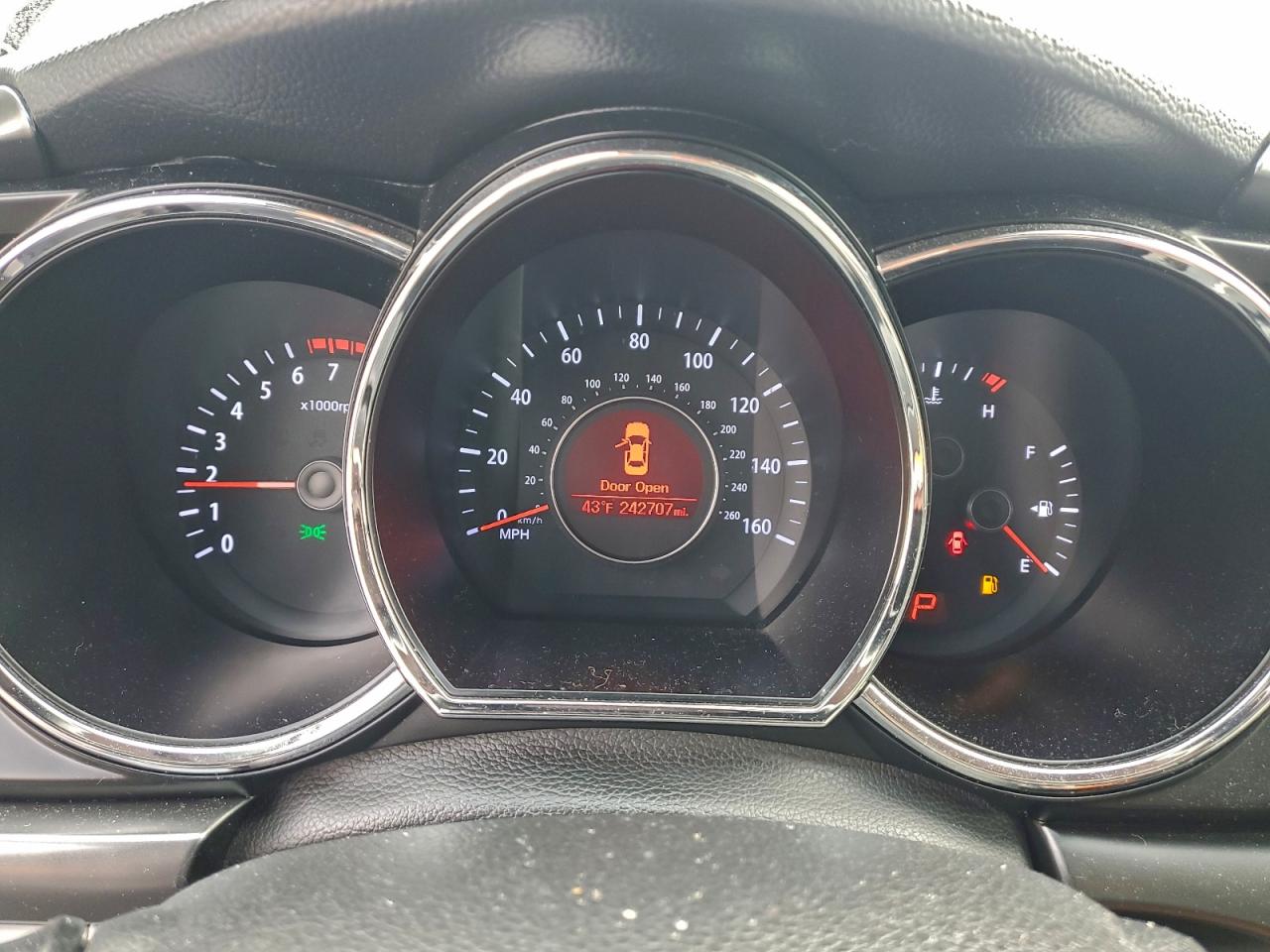 Kia Optima Lx Image 9