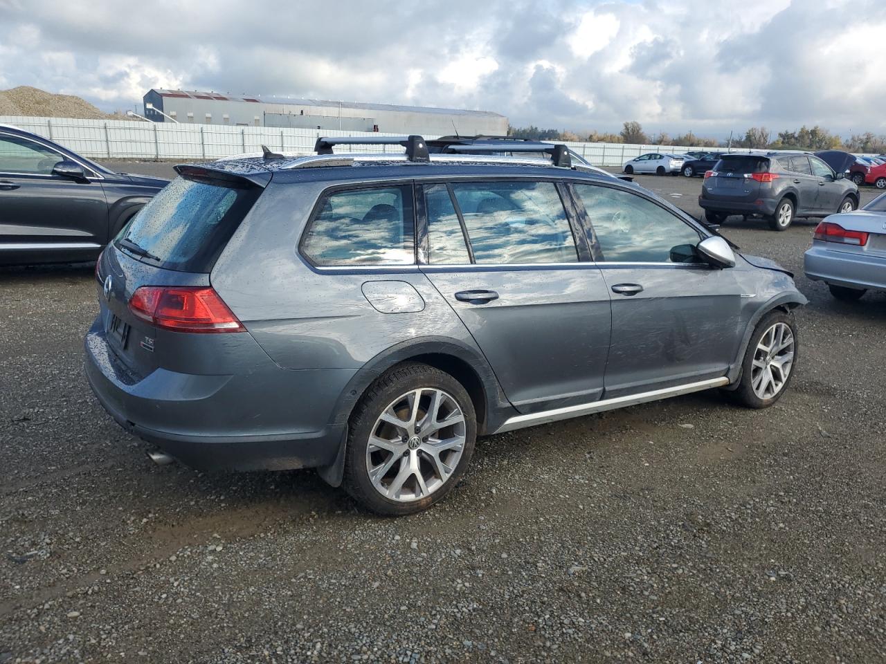 Volkswagen Golf S Image 3