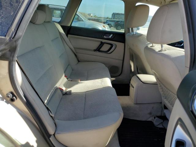 Subaru Outback 2.5i Image 11