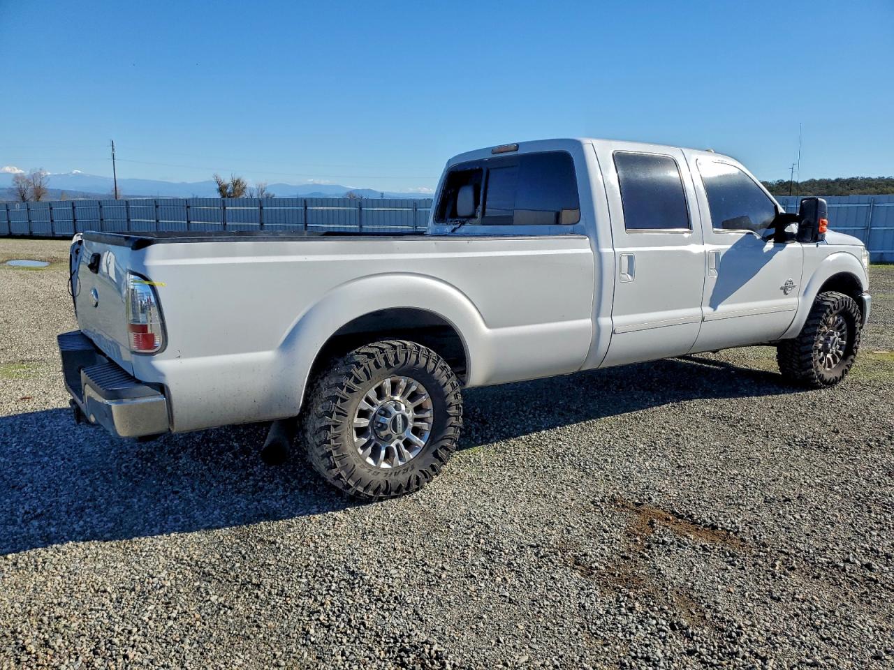 Ford F-350 Super Duty Image 13