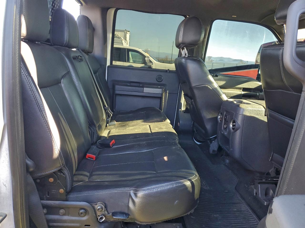 Ford F-350 Super Duty Image 8