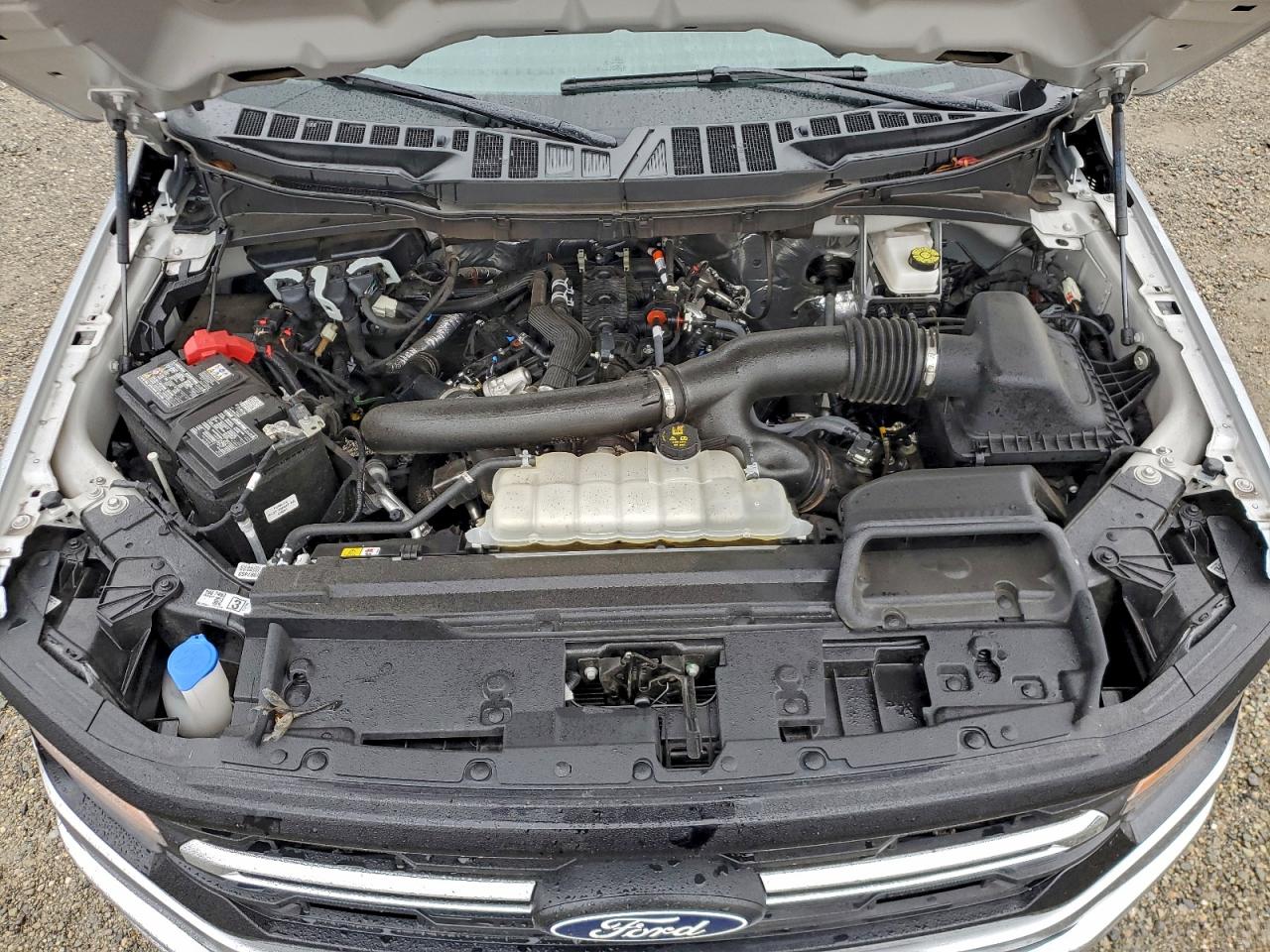 Ford F-150 Xlt Image 9