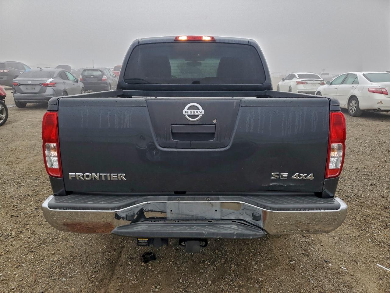 Nissan Frontier Crew Cab Se Image 3
