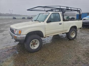 Salvage Toyota Pickup
