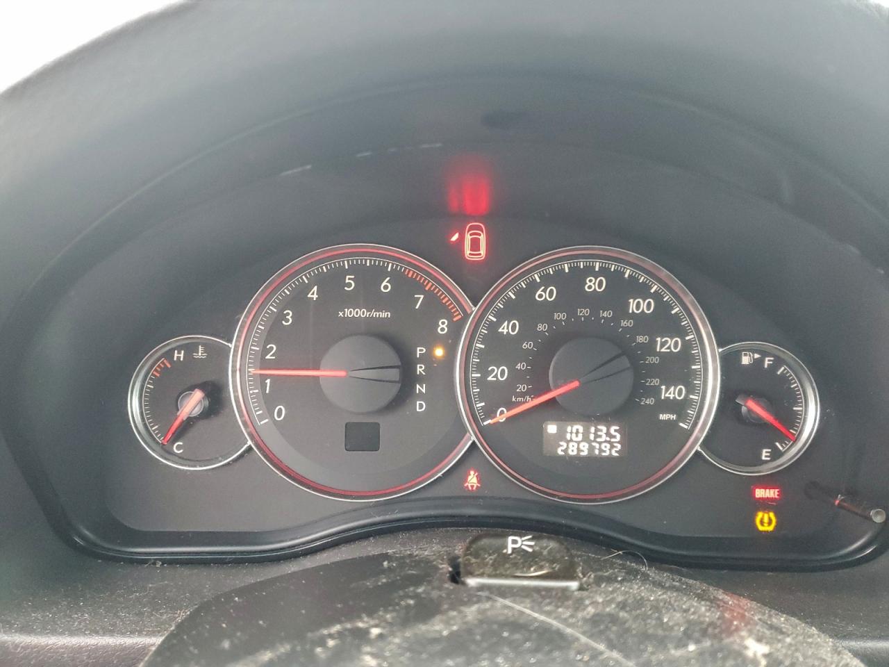 Subaru Outback 2.5i Limited Image 11