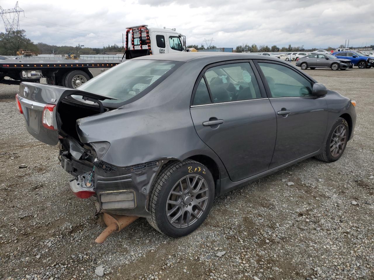 Toyota Corolla Base Image 2