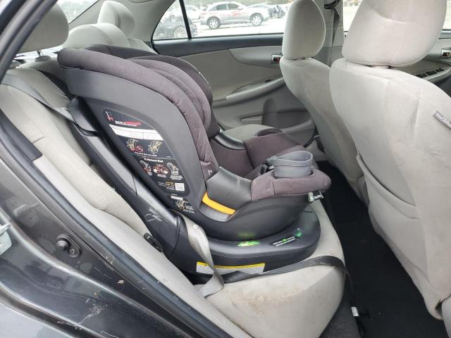 Toyota Corolla Base Image 12